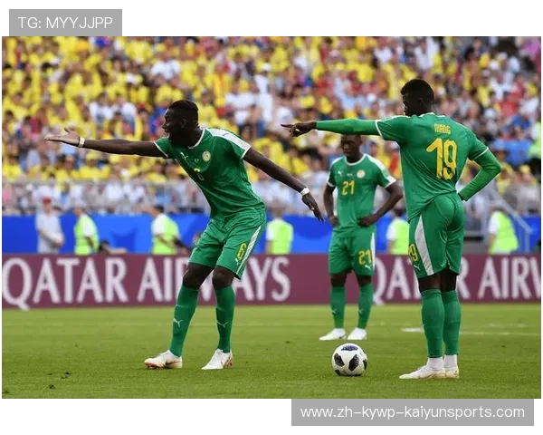 足球比赛中的合作防守与进攻组合 足球比赛中的合作防守与进攻组合